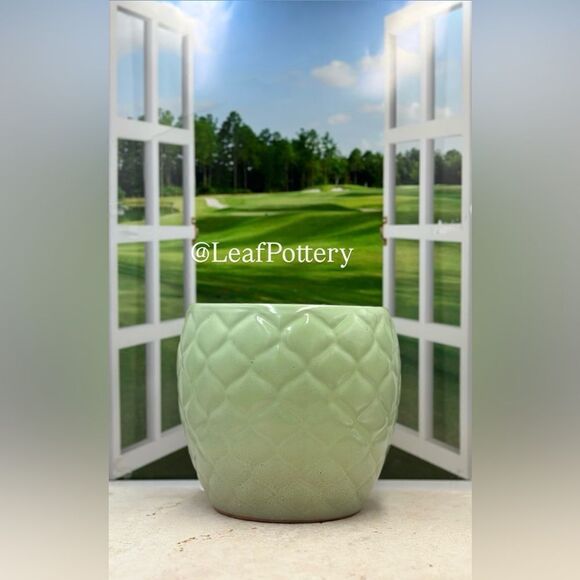 Reptile Green Ceramic Planter Pot with Drainage Hole - Picture 1 of 9